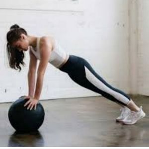 Zyia Leopard Light & Tight leggings size 4